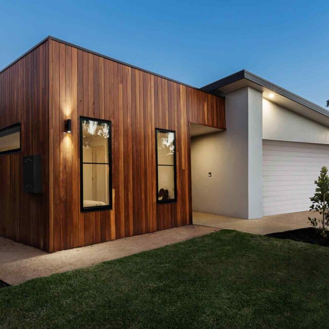 https://avyan.ca/wp-content/uploads/2018/09/gallery_projects_10-640x640.jpg